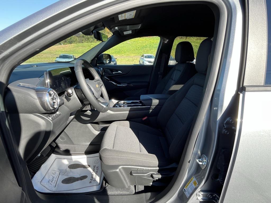 new 2026 Chevrolet Equinox car, priced at $34,703