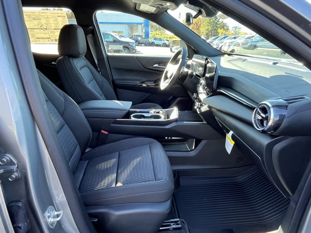 new 2026 Chevrolet Equinox car, priced at $34,703