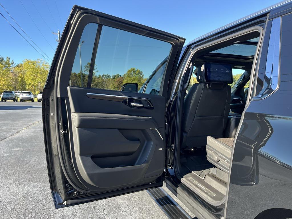 new 2026 Chevrolet Suburban car, priced at $99,984