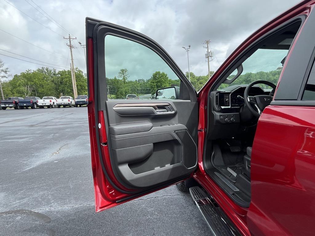 new 2025 Chevrolet Silverado 1500 car, priced at $56,772