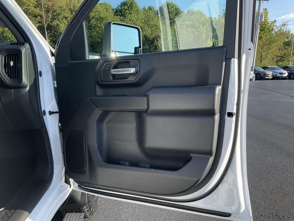 new 2025 Chevrolet Silverado 2500 car, priced at $58,686