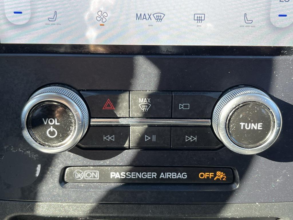 used 2023 Ford Edge car, priced at $23,450