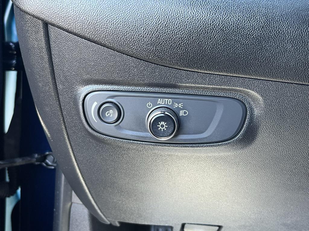 used 2022 Chevrolet Equinox car, priced at $27,950