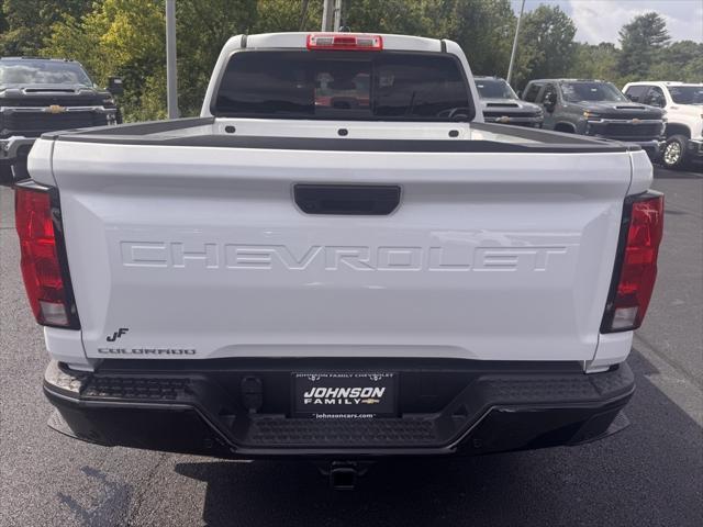 new 2025 Chevrolet Colorado car, priced at $32,990