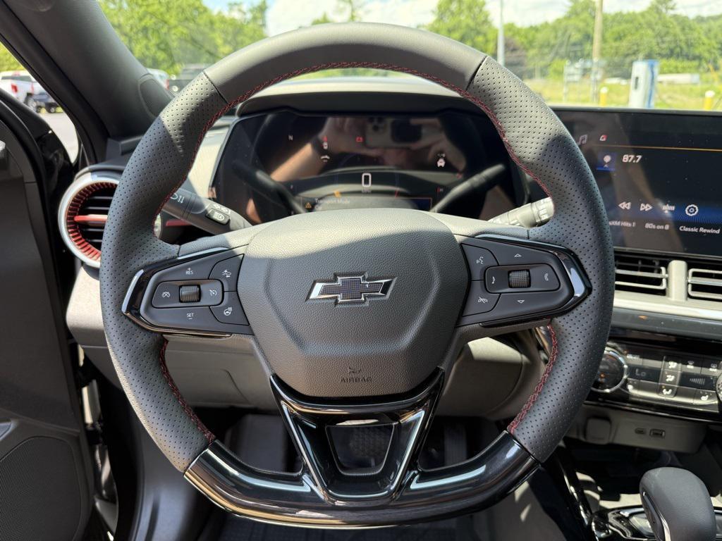 new 2025 Chevrolet Trax car, priced at $28,230