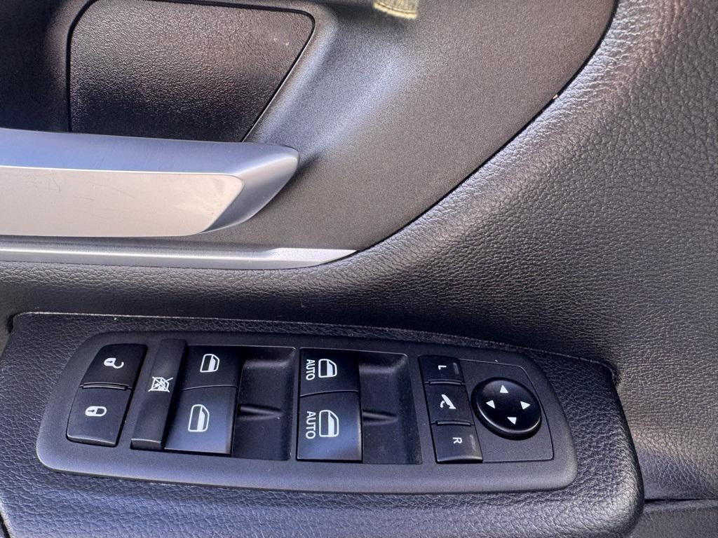 used 2021 Ram 1500 car, priced at $33,457