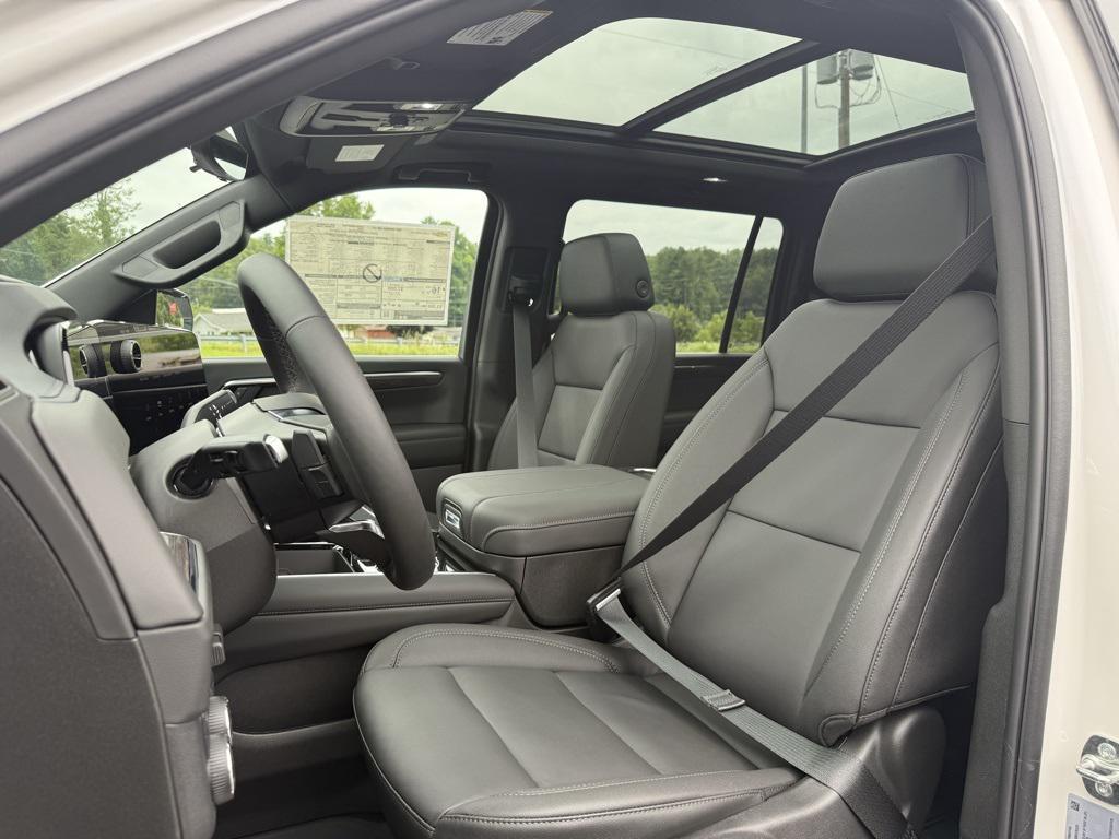 new 2025 Chevrolet Suburban car, priced at $81,517