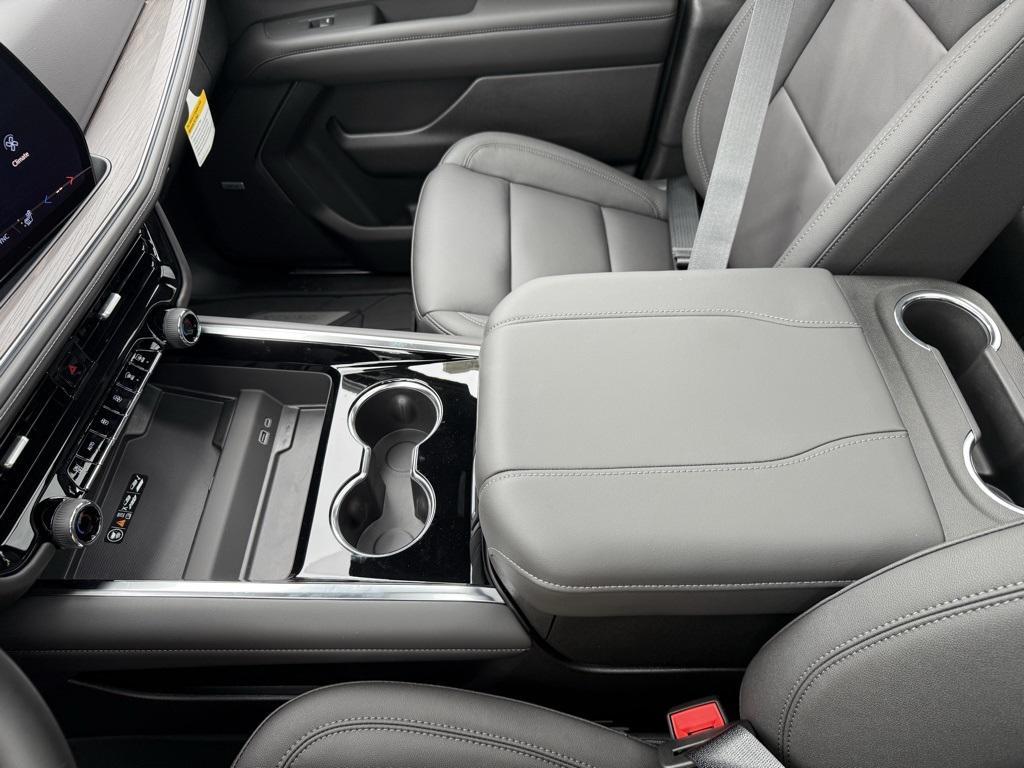new 2025 Chevrolet Suburban car, priced at $81,517