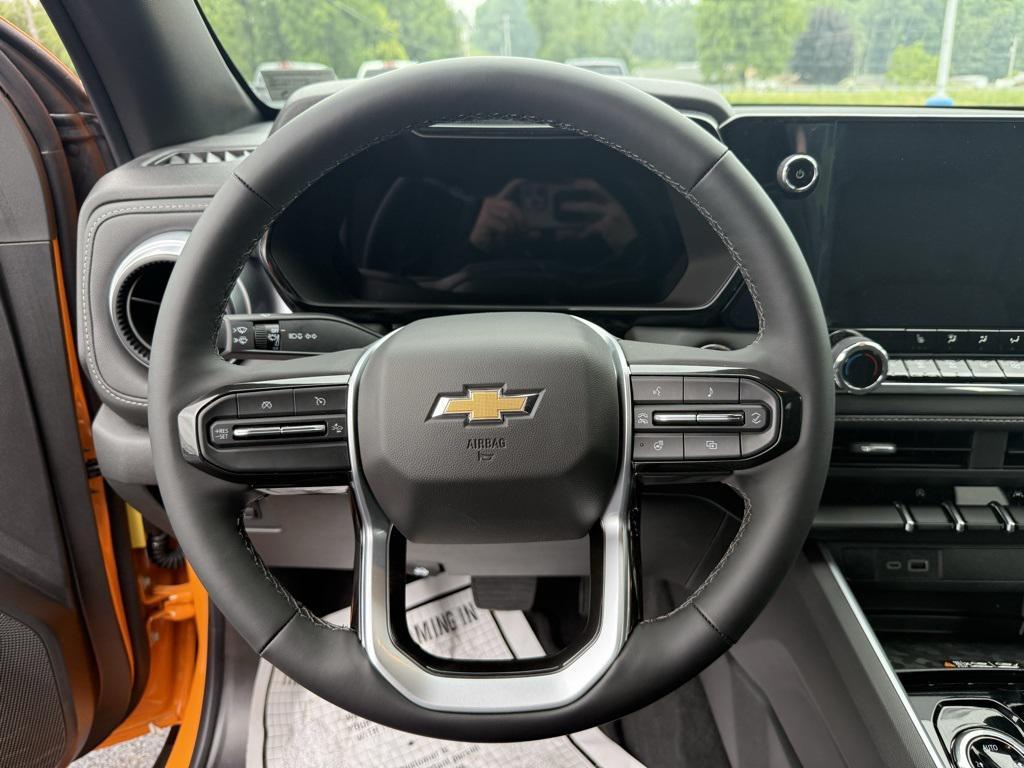 new 2025 Chevrolet Colorado car, priced at $43,633