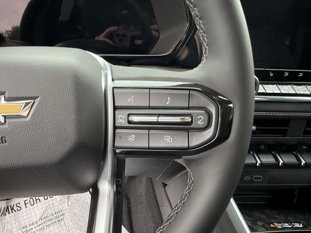 new 2025 Chevrolet Colorado car, priced at $43,633