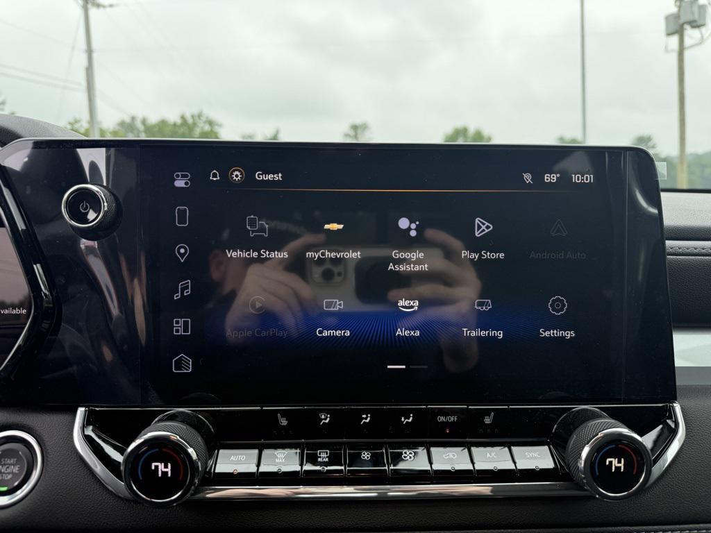 new 2025 Chevrolet Colorado car, priced at $43,633