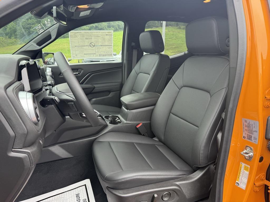 new 2025 Chevrolet Colorado car, priced at $43,633