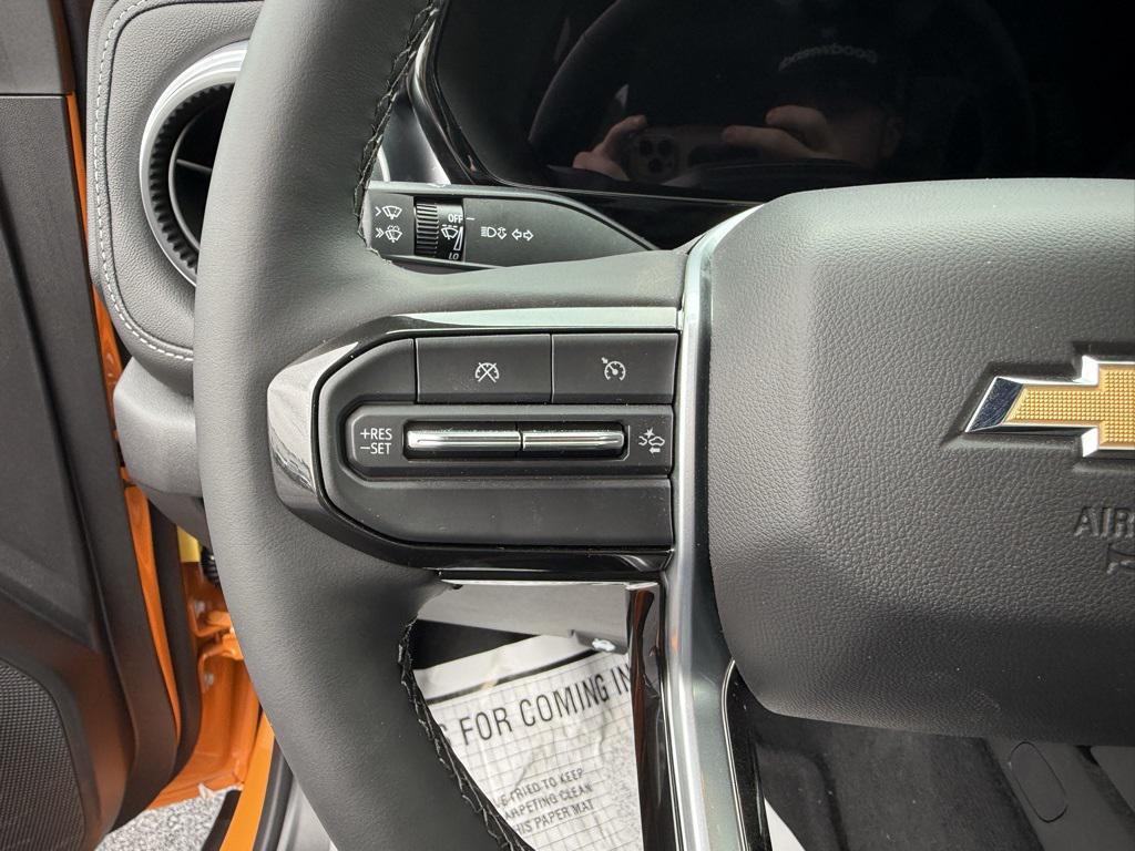 new 2025 Chevrolet Colorado car, priced at $43,633