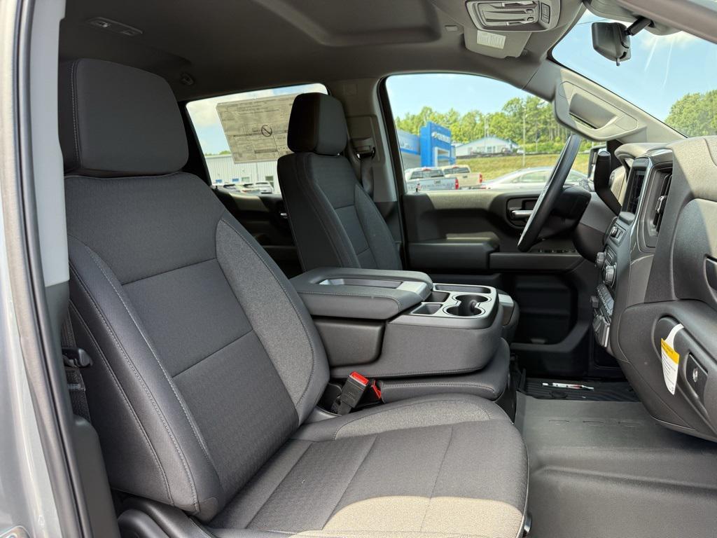new 2025 Chevrolet Silverado 1500 car, priced at $52,634