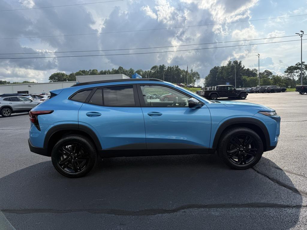 new 2025 Chevrolet Trax car, priced at $28,029