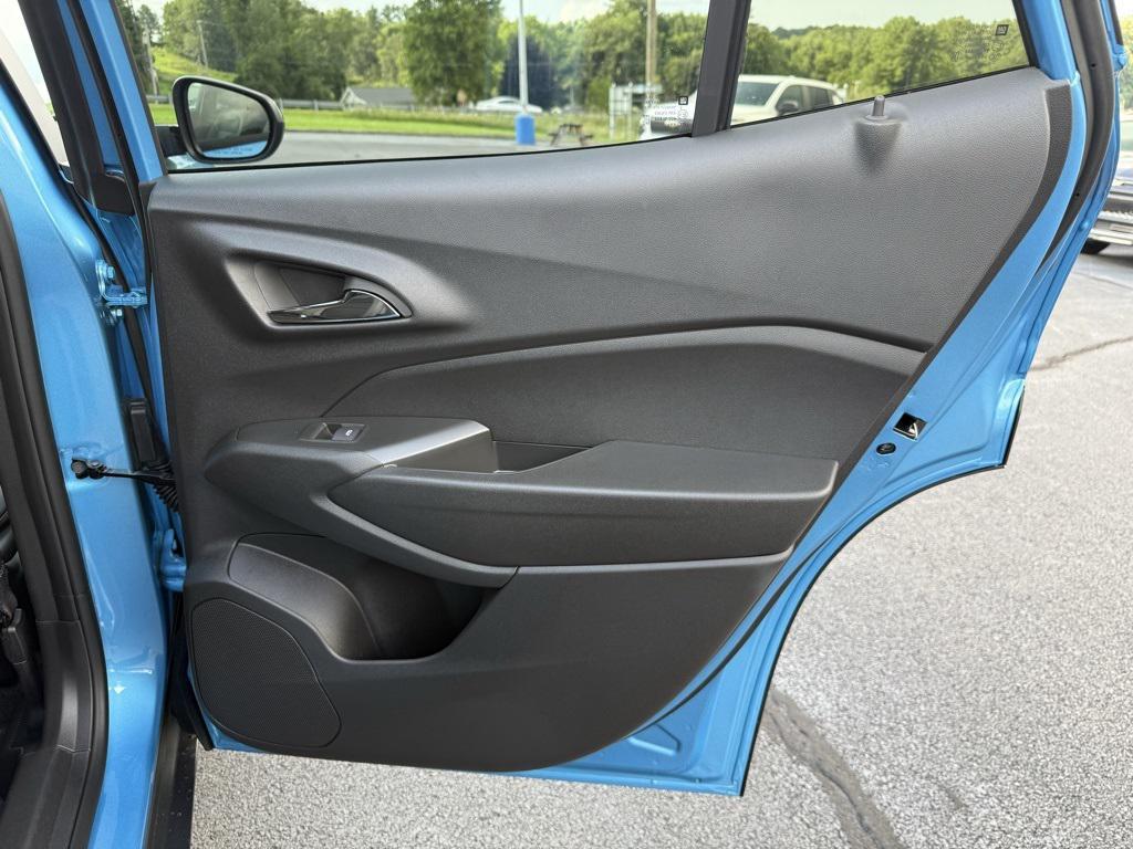 new 2025 Chevrolet Trax car, priced at $28,029