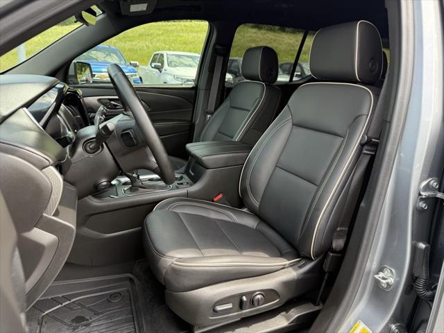 used 2023 Chevrolet Traverse car, priced at $44,399