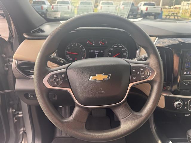 used 2023 Chevrolet Traverse car, priced at $29,950