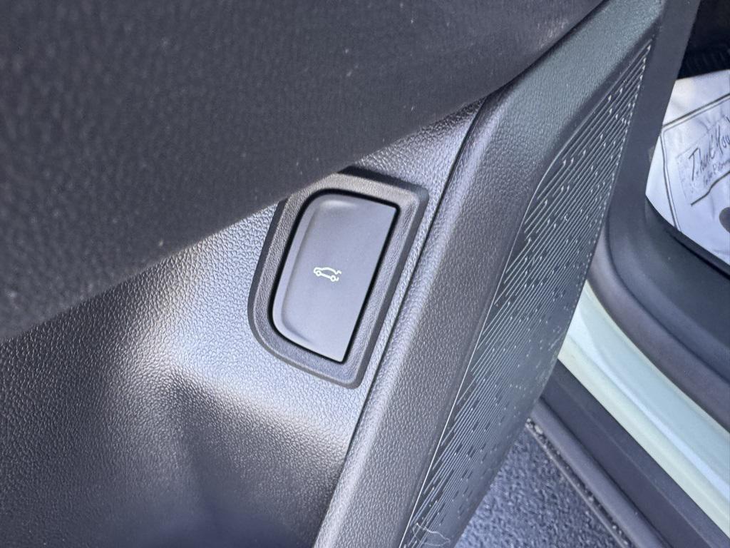 new 2026 Chevrolet Equinox car, priced at $39,037