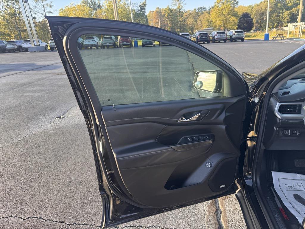 used 2023 GMC Acadia car, priced at $27,950