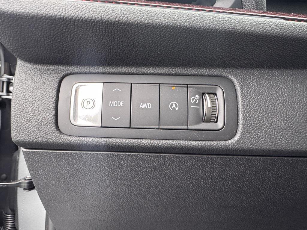new 2026 Chevrolet Traverse car, priced at $55,864