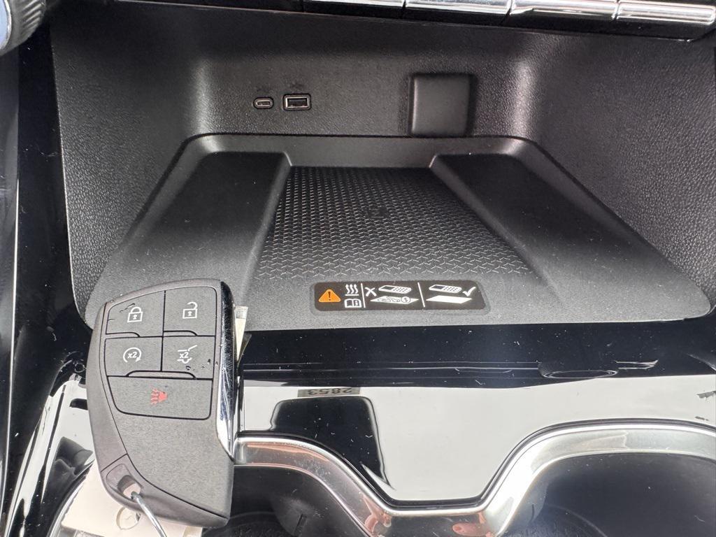 new 2026 Chevrolet Traverse car, priced at $55,864
