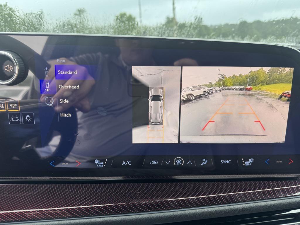 new 2026 Chevrolet Traverse car, priced at $55,864