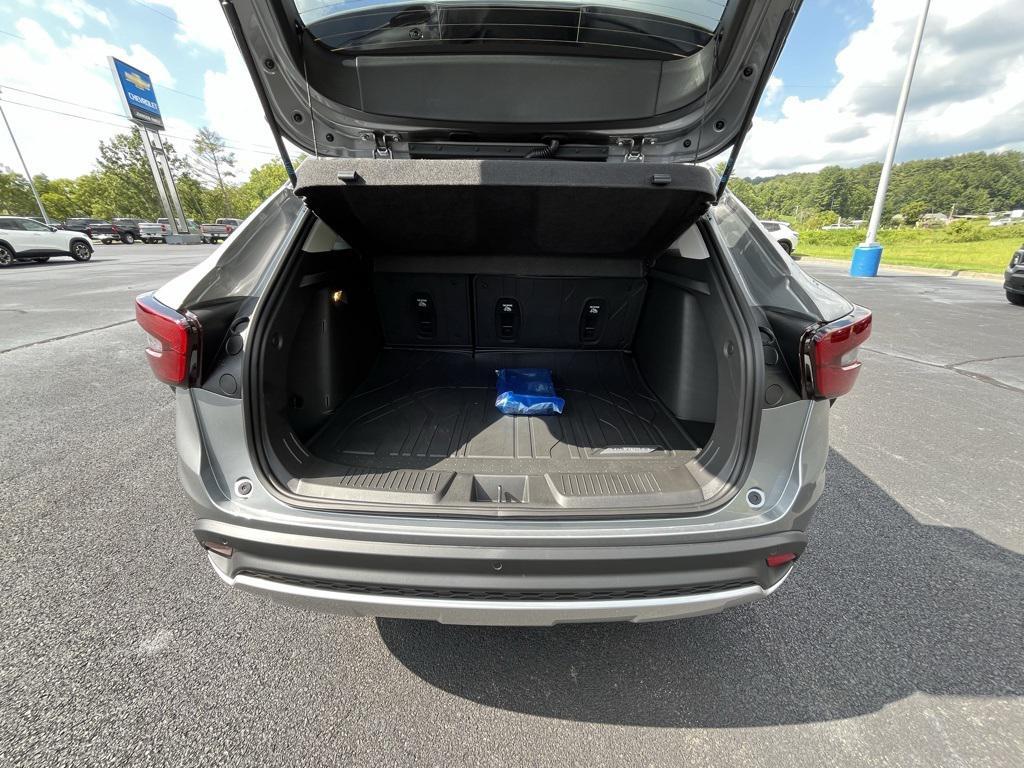 new 2025 Chevrolet Trax car, priced at $26,429