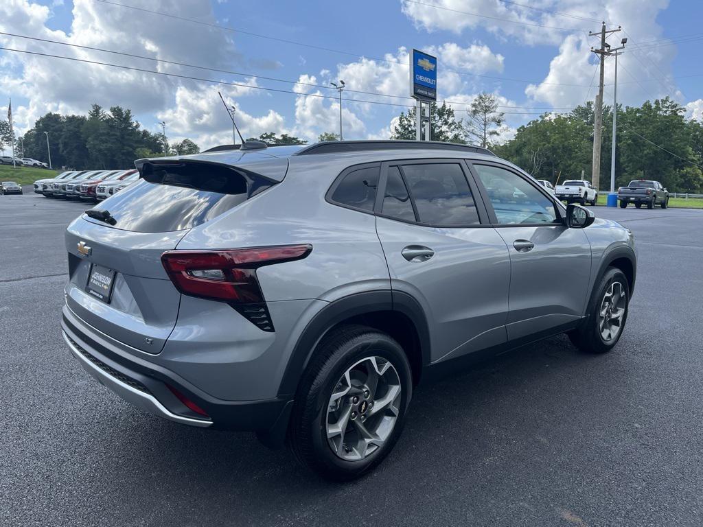 new 2025 Chevrolet Trax car, priced at $26,429