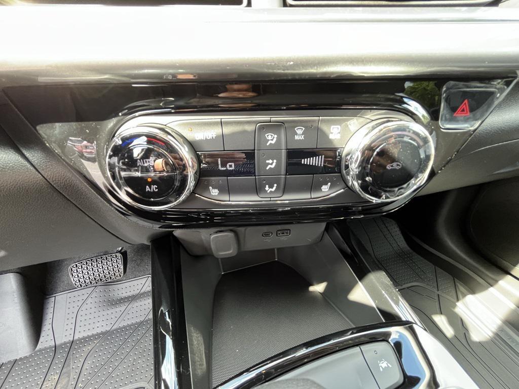 new 2025 Chevrolet Trax car, priced at $26,429