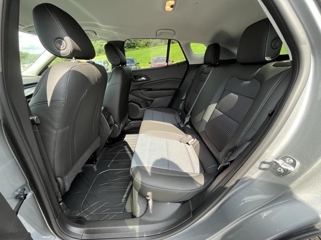 new 2025 Chevrolet Trax car, priced at $26,429