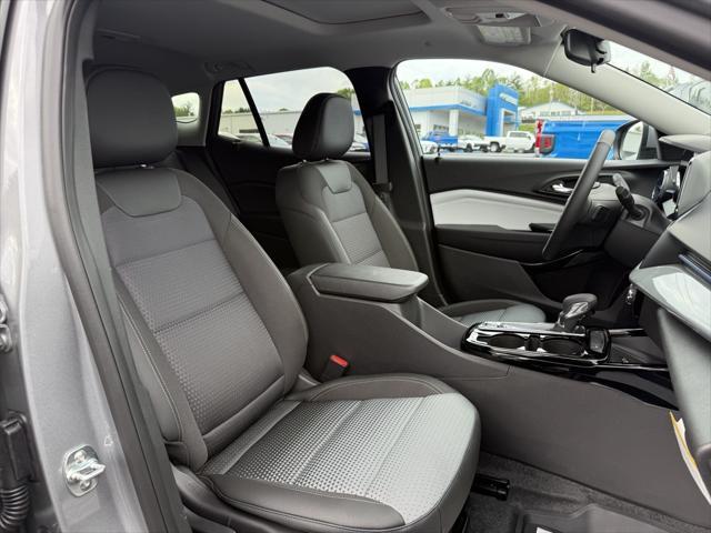 new 2025 Chevrolet Trax car, priced at $25,775