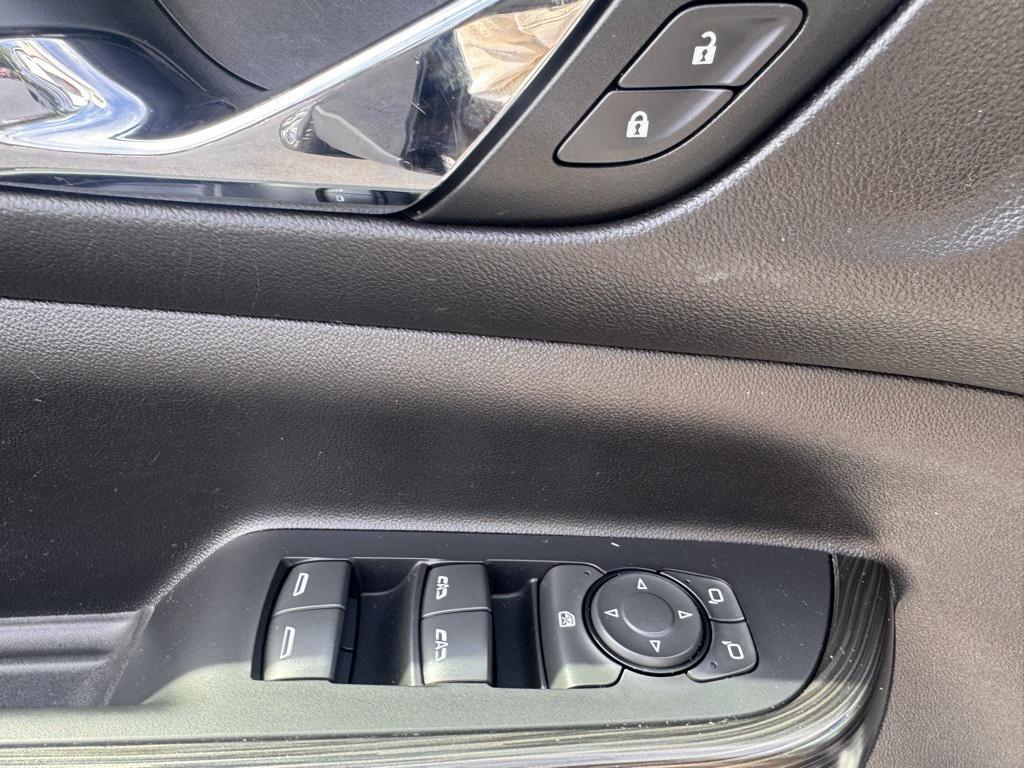 used 2023 GMC Acadia car, priced at $27,988