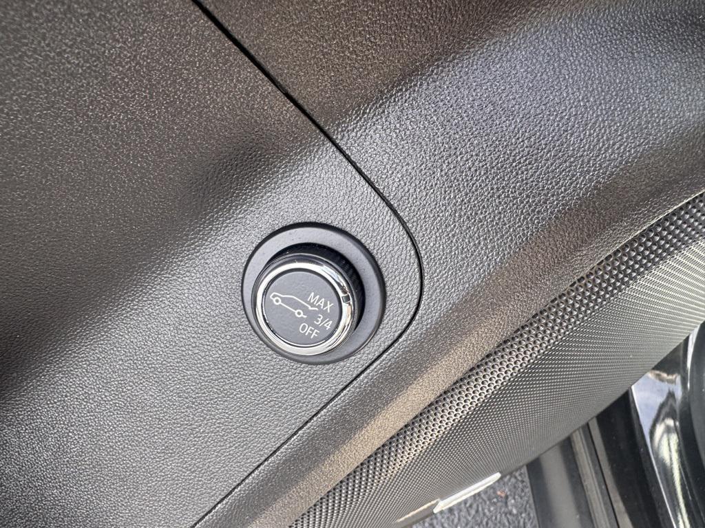 used 2023 GMC Acadia car, priced at $27,988