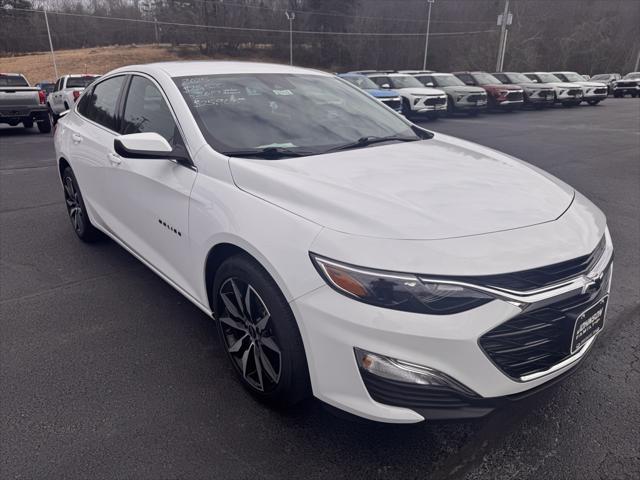 new 2025 Chevrolet Malibu car, priced at $25,903