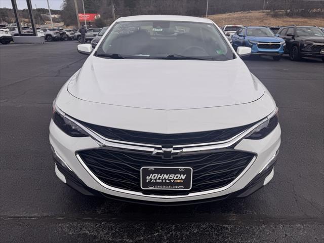 new 2025 Chevrolet Malibu car, priced at $25,903