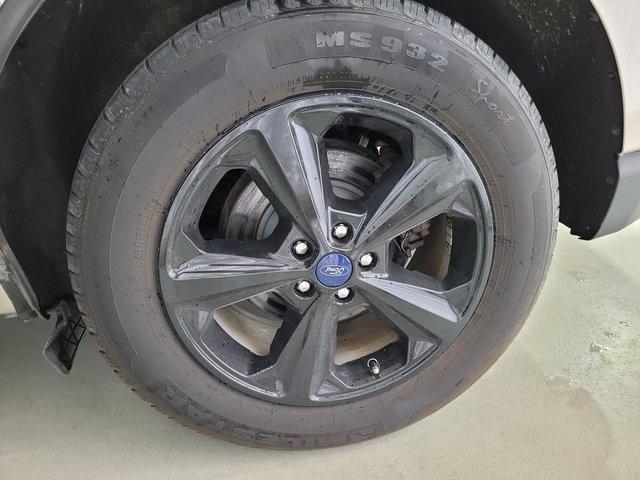 used 2018 Ford Edge car, priced at $13,500