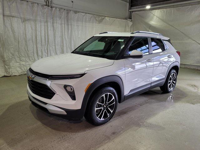 new 2025 Chevrolet TrailBlazer car, priced at $28,670