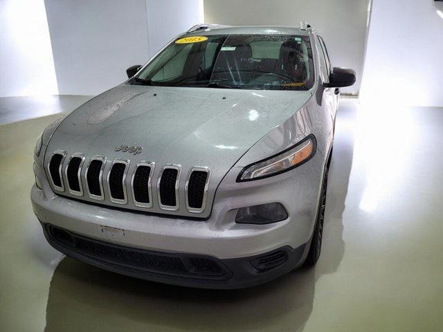 used 2015 Jeep Cherokee car, priced at $11,300