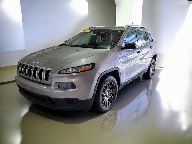 used 2015 Jeep Cherokee car, priced at $11,300