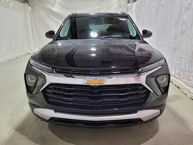 new 2025 Chevrolet TrailBlazer car, priced at $28,330