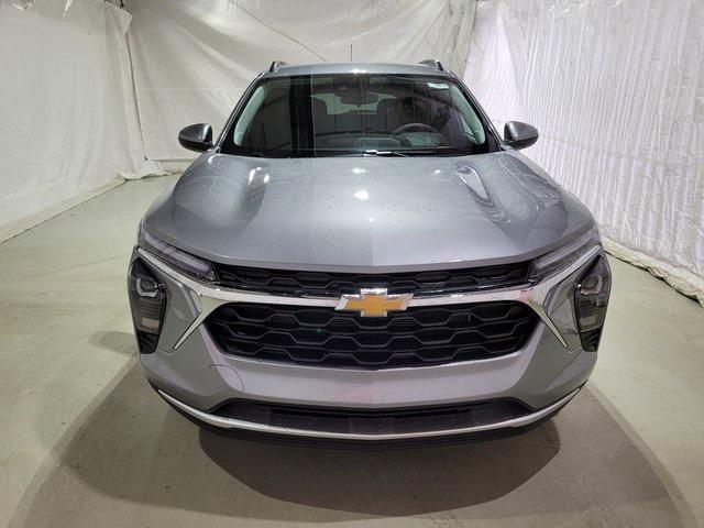 new 2025 Chevrolet Trax car, priced at $23,845