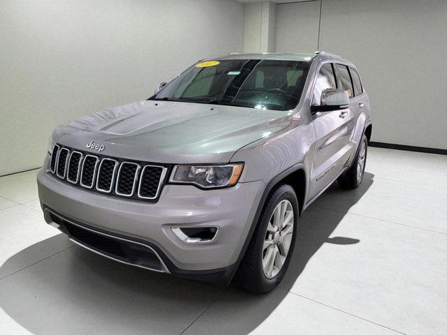 used 2017 Jeep Grand Cherokee car, priced at $13,700