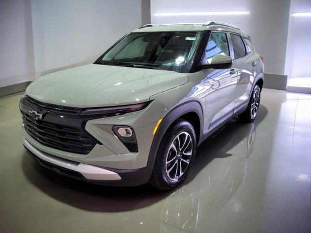 new 2025 Chevrolet TrailBlazer car, priced at $31,060