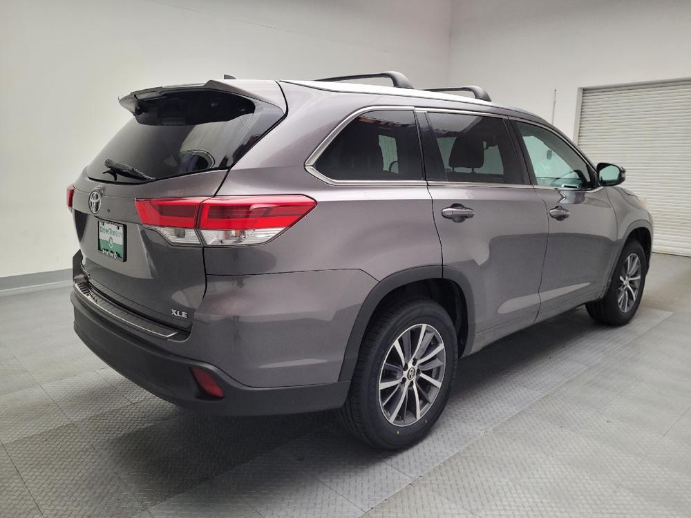 used 2017 Toyota Highlander car, priced at $21,995
