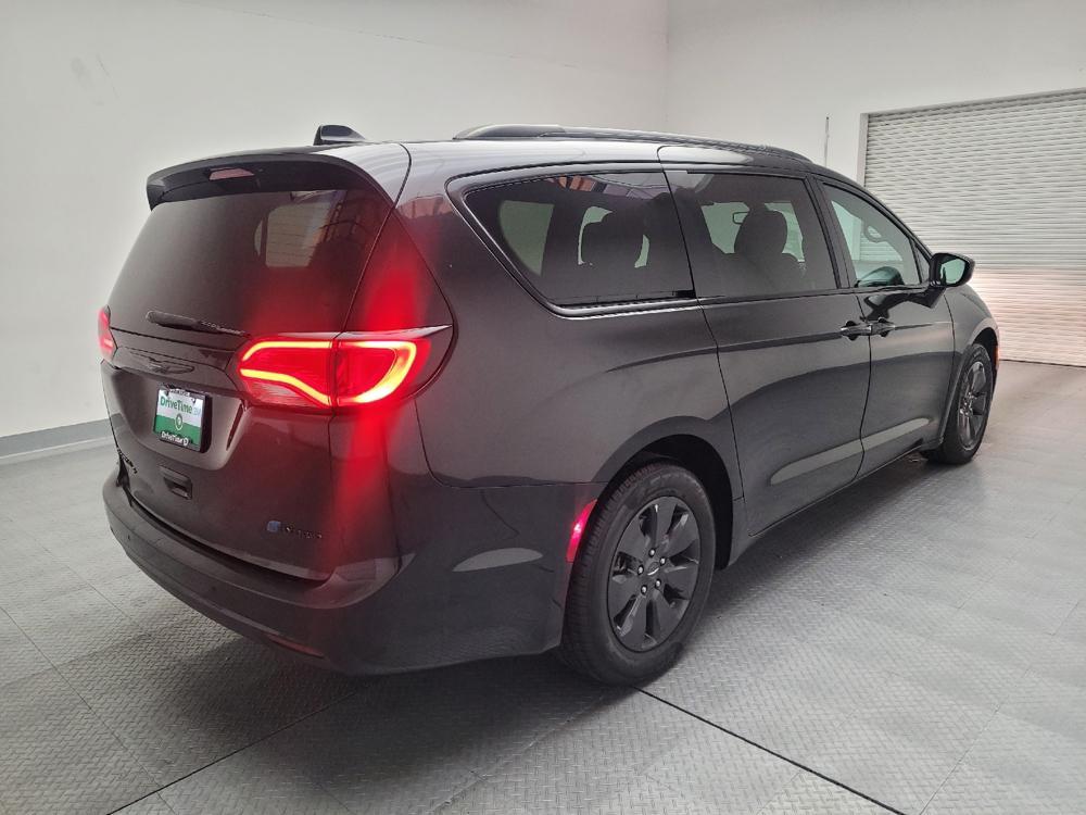 used 2019 Chrysler Pacifica Hybrid car, priced at $16,695