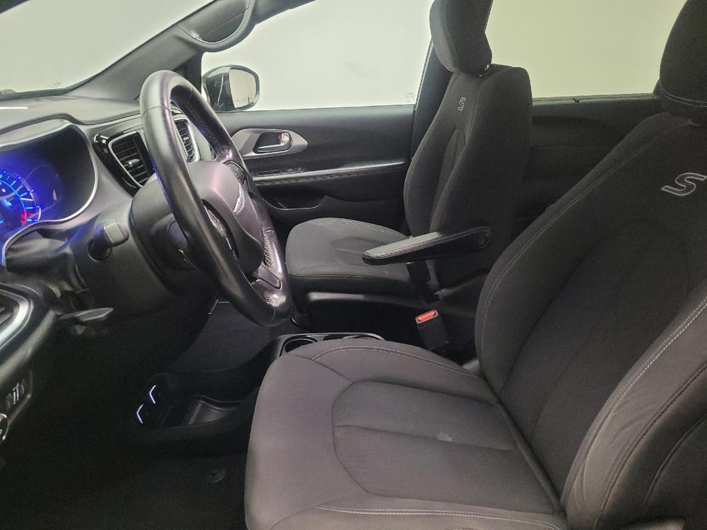 used 2019 Chrysler Pacifica Hybrid car, priced at $16,695