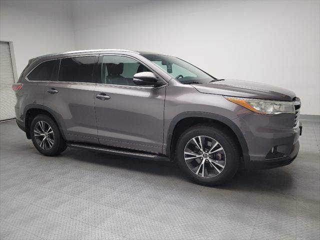 used 2016 Toyota Highlander car, priced at $22,895