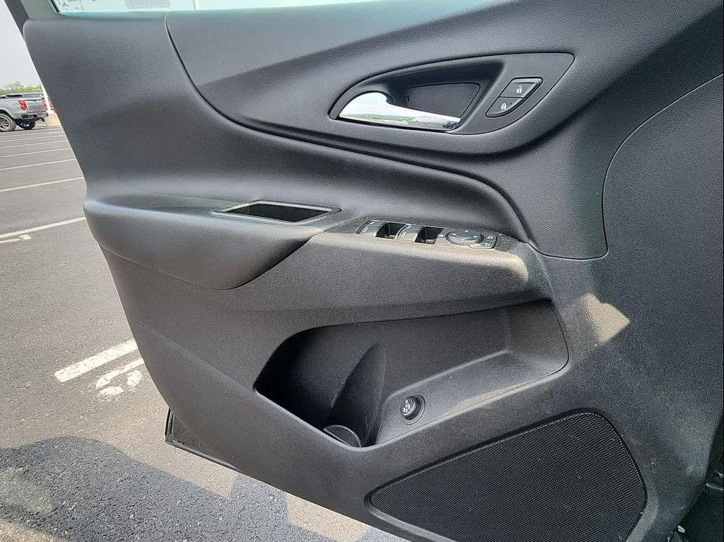 used 2022 Chevrolet Equinox car, priced at $23,495