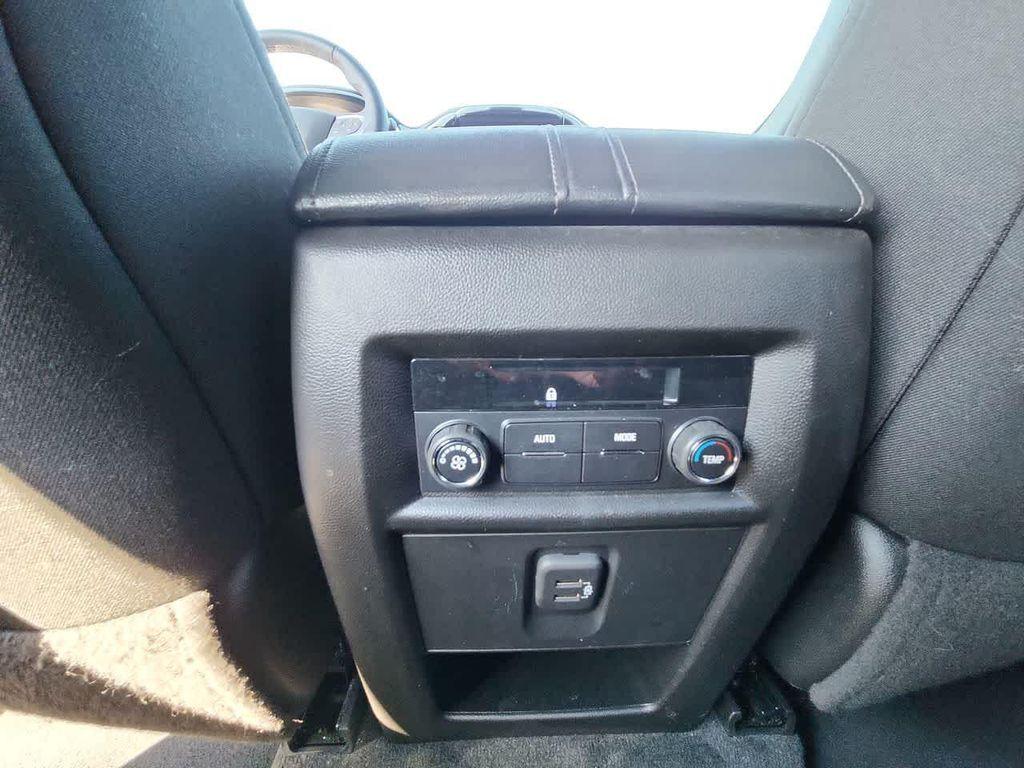 used 2023 Chevrolet Traverse car, priced at $35,894